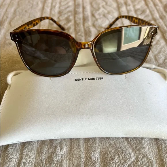 Gentle Monster my Ma polarized sunglasses - Picture 2 of 12
